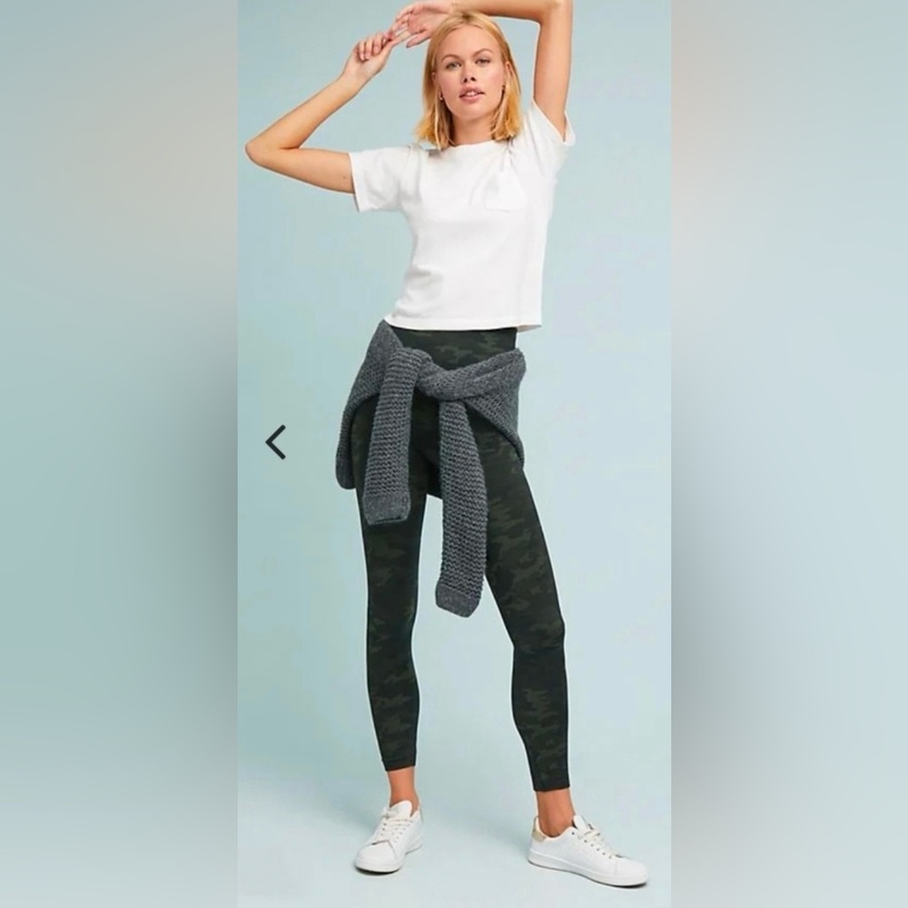 SPANX Look At Me Now Camouflage Leggings